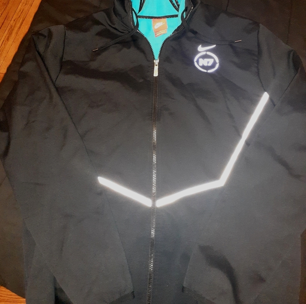 Nike windbreaker